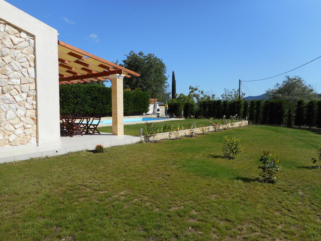 Villa Poulades Gouvia Bagian luar foto