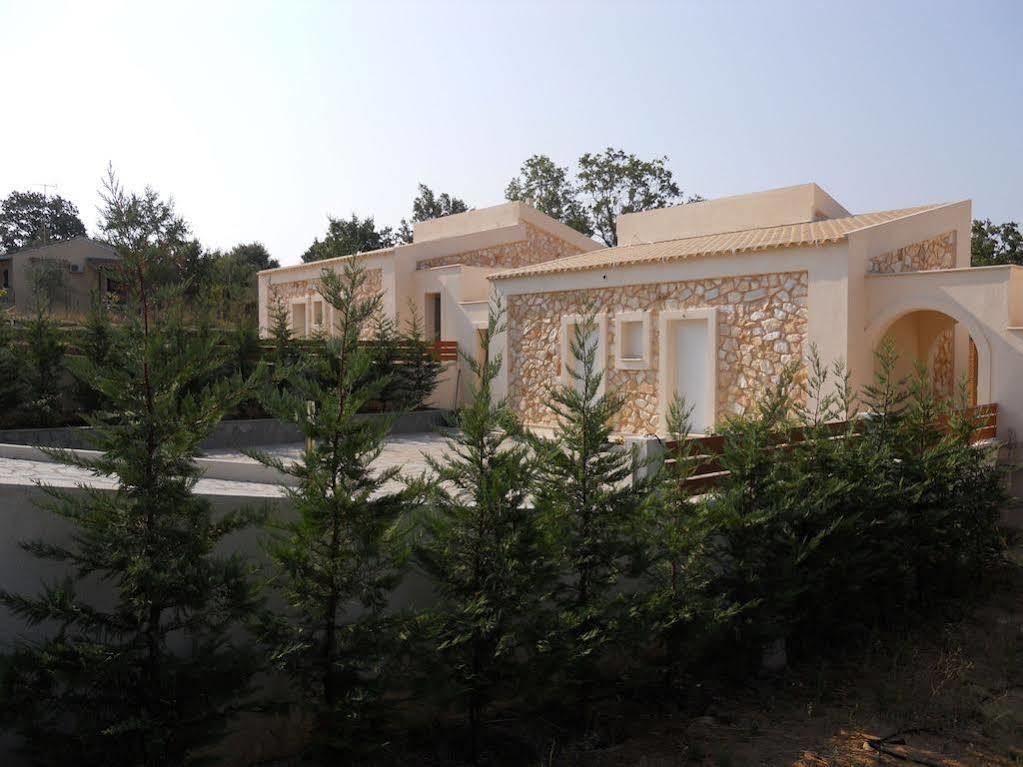 Villa Poulades Gouvia Bagian luar foto