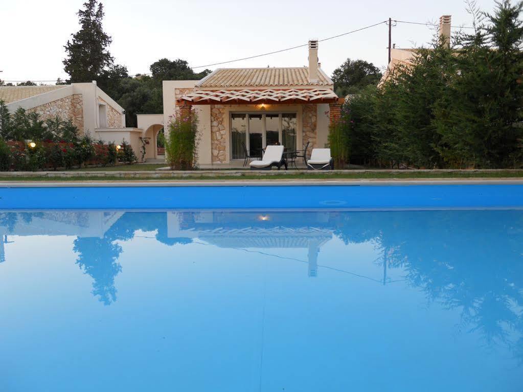 Villa Poulades Gouvia Bagian luar foto