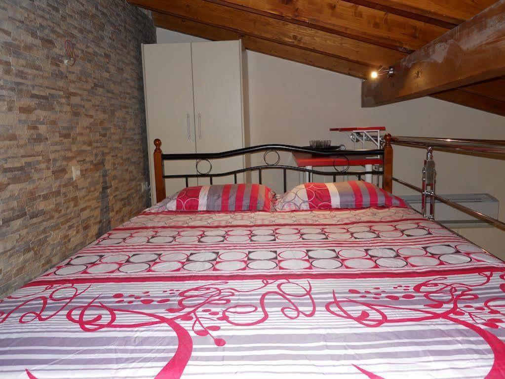 Villa Poulades Gouvia Bagian luar foto