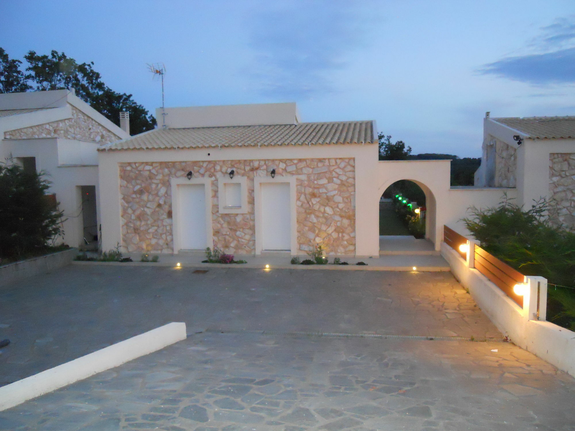 Villa Poulades Gouvia Bagian luar foto